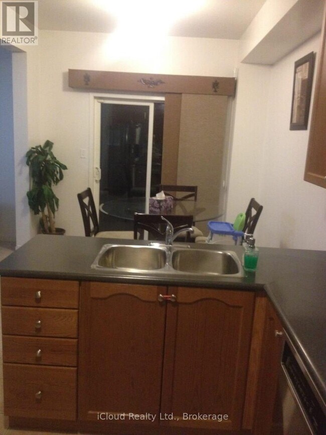 Building Photo - 42 Flurry Cir