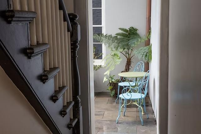 Foto del edificio - 533 Dumaine St