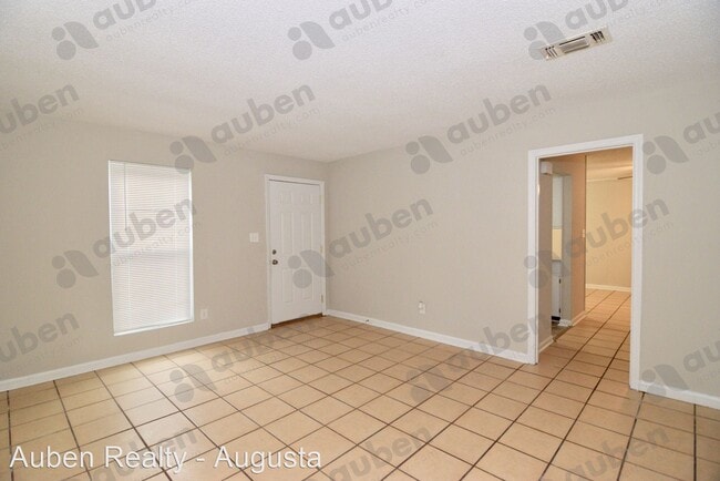 Building Photo - 2 br, 1.5 bath House - 2312 Winston Way