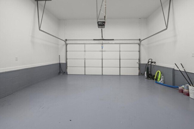 Foto del edificio - 5924 Roland Smith Dr