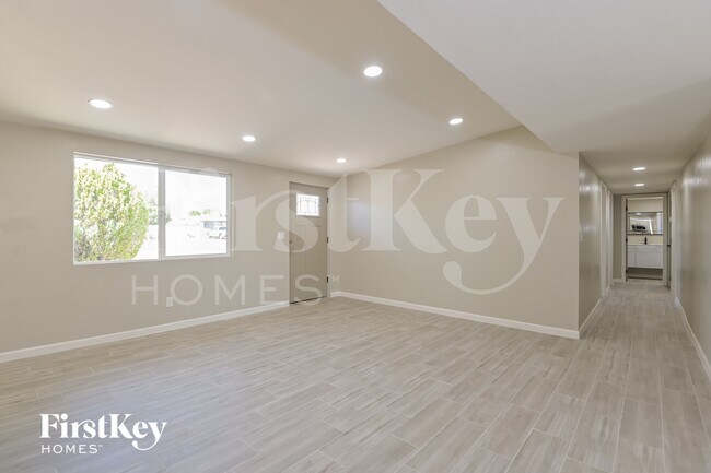 Foto del edificio - 9240 E Dolores St