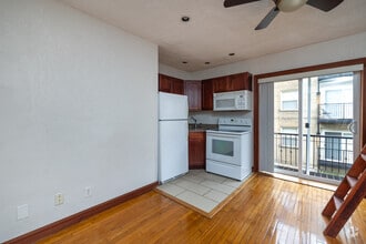 Building Photo - Gallery Central West End