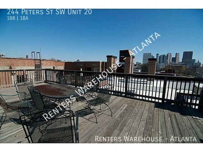 Foto del edificio - Location! Location! Authentic 1 Bed Loft D...