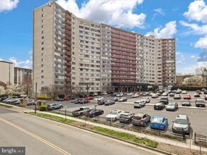 Building Photo - 5340 Holmes Run Pkwy