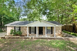 Building Photo - 2554 Dixie Ln
