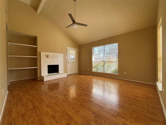 Building Photo - 14310 Blue Falls Dr