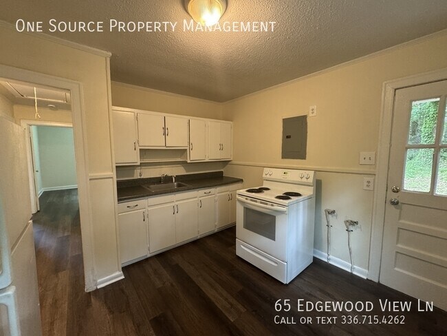 Foto del edificio - 65 Edgewood View Ln