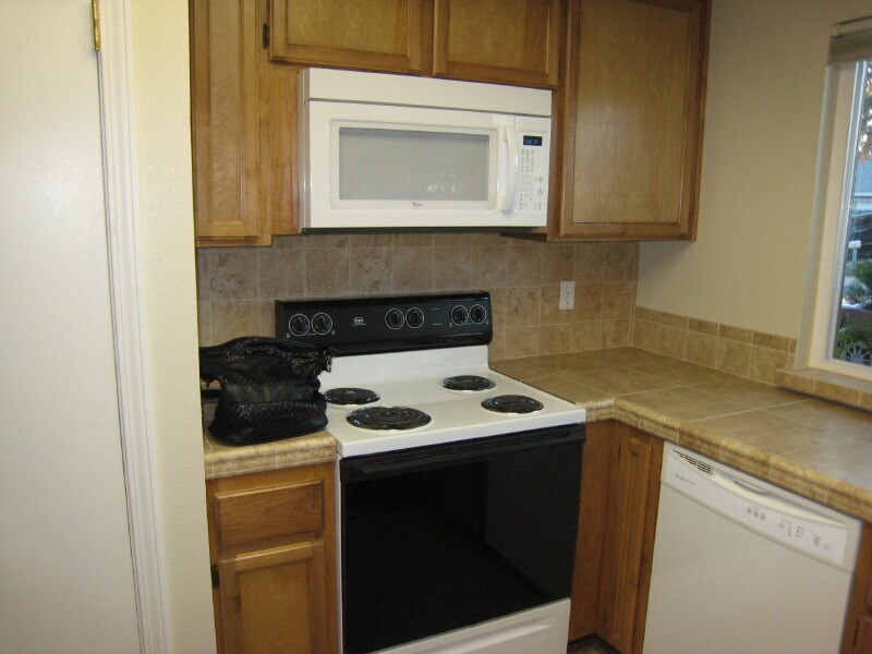 Primary Photo - 299 Porter Dr
