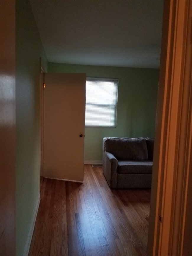 Building Photo - 1704 Ogden Ave