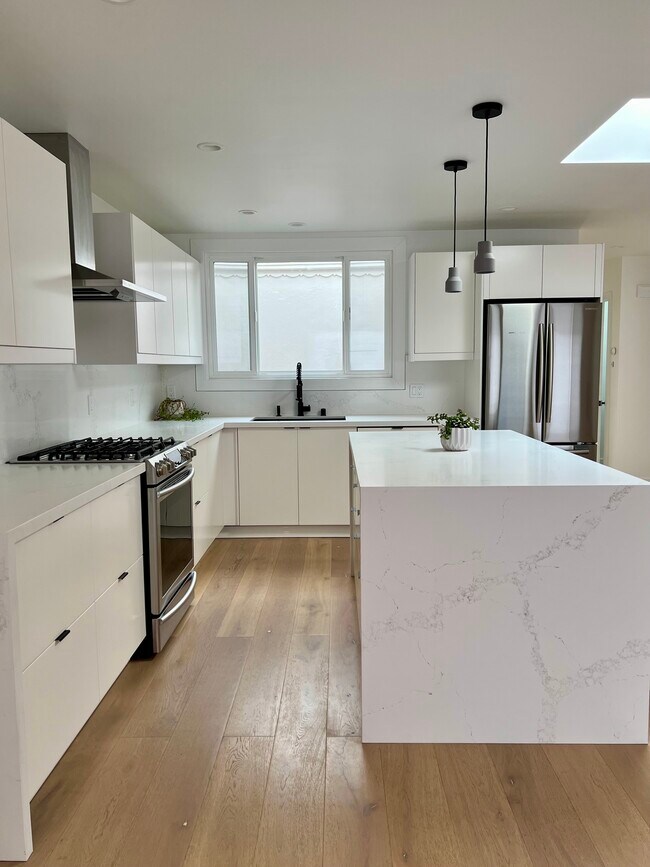 Foto del edificio - 1811 20th Ave