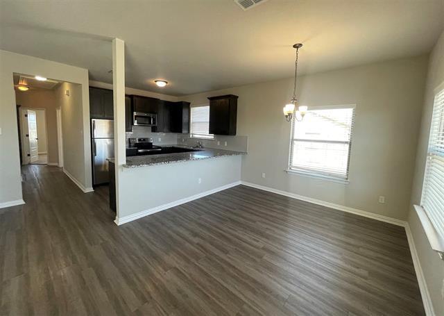 Foto del edificio - 8605 Ellis Dr