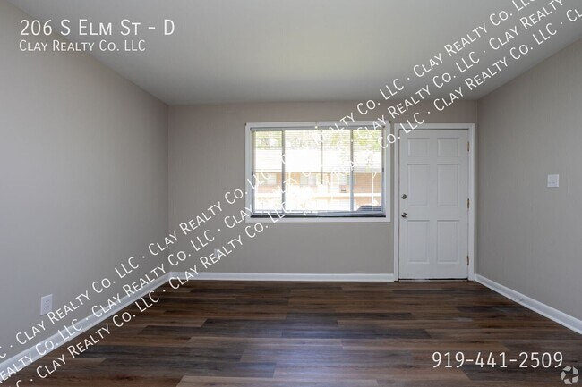 Foto del edificio - 206 S Elm St