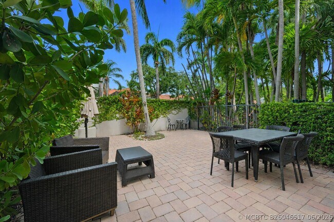Building Photo - 1384 Harbor Ct