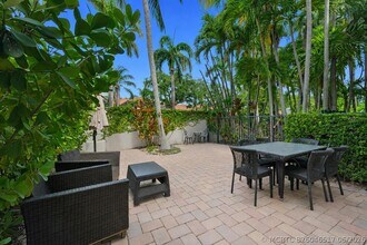 Building Photo - 1384 Harbor Ct