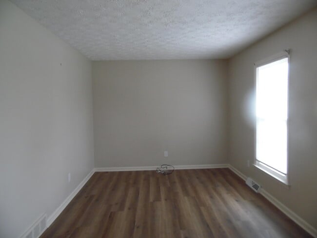 Building Photo - 267 Argonne Cir