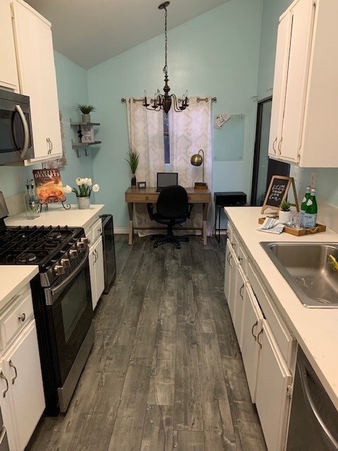Kitchen and Nook - 4140 Workman Mill Rd