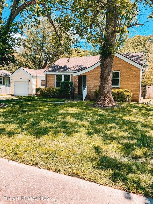 2 br, 1 bath House 1312 S. National House Rental in Springfield, MO