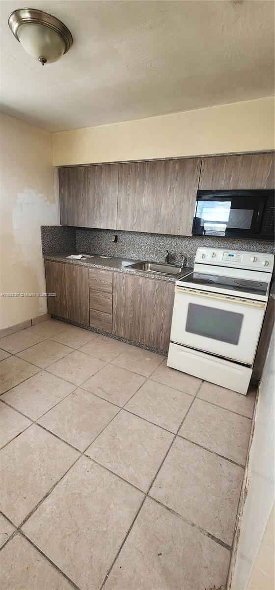 Foto del edificio - 664 W 29th St