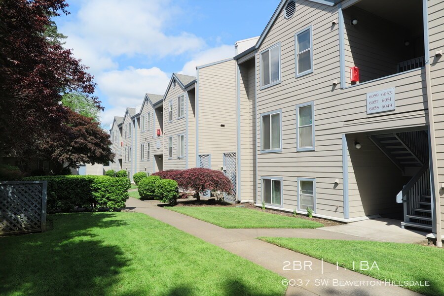 6037 SW Beaverton Hillsdale Hwy, Portland, OR 97221 Apartment for