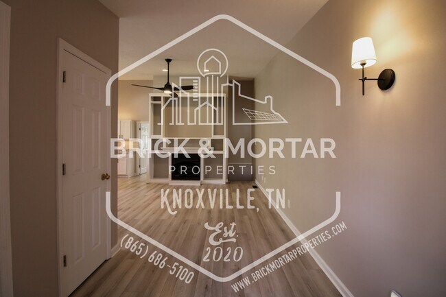 Foto del edificio - 8635 Constance Way