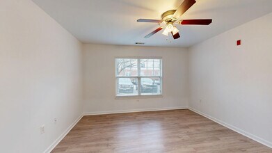 Interior Photo - Inwood West