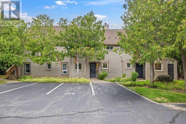 Photo du bâtiment - 124 Escarpment Crescent