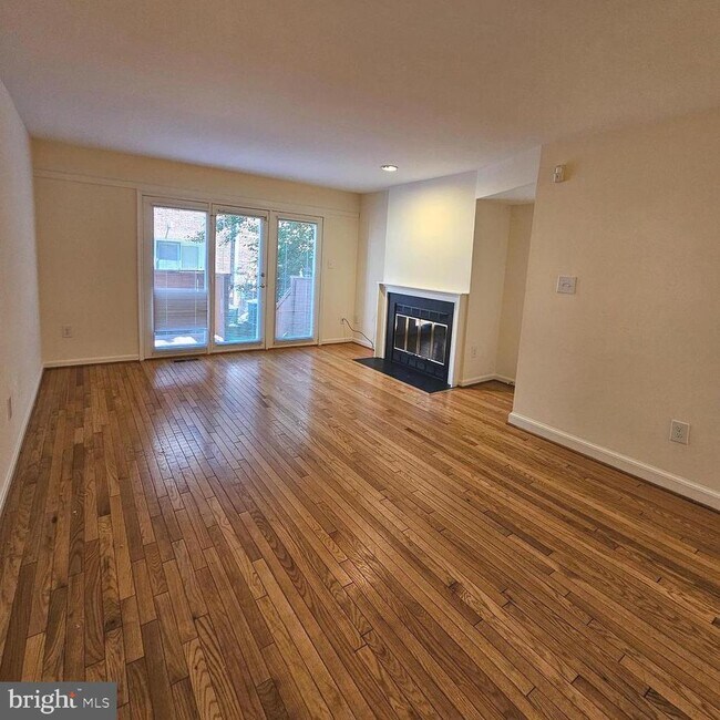 Foto del edificio - 1119 N Stuart St