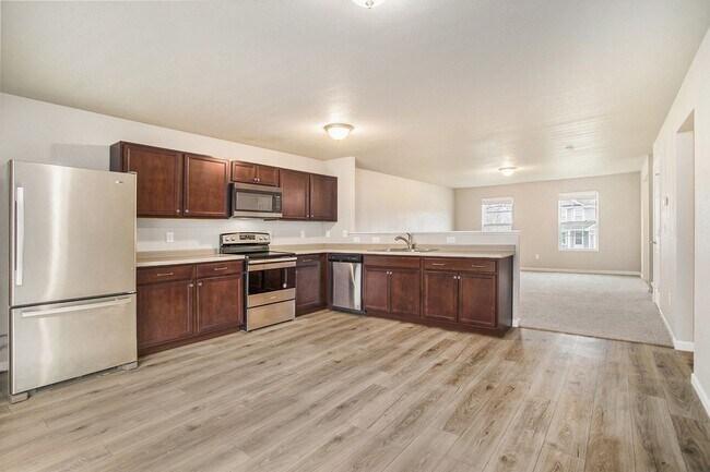 Foto del edificio - Incredible Newer Home for Lease