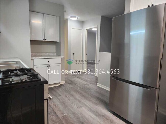 Foto del edificio - 2559 Edwin Ave