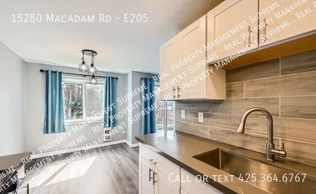 Foto del edificio - 15280 Macadam Rd S