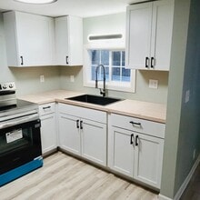 Building Photo - 5023 OH-132