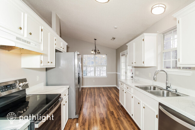 Building Photo - 110 Bent Oak Trail