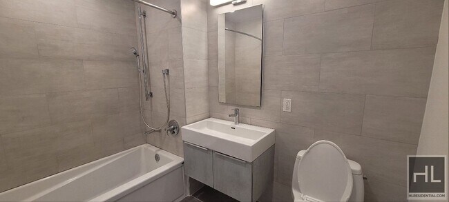 Building Photo - NORTHERN BOULEVARD