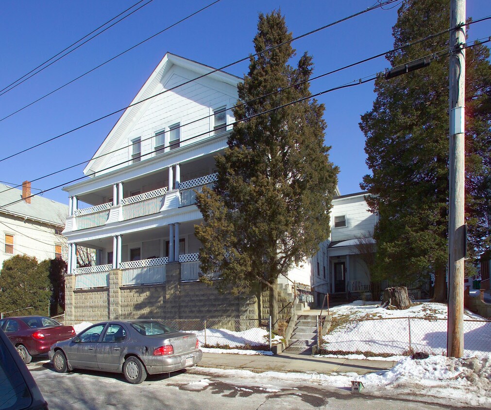 Building Photo - 256 Whipple St