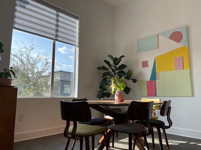Foto del edificio - 6013 Florencia Ln