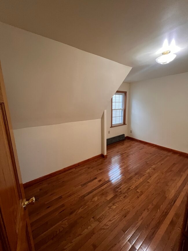 Building Photo - 4251 Ketcham St