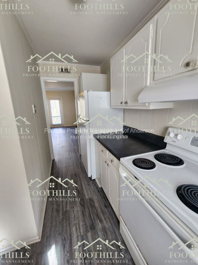 Foto del edificio - 203 Guthrie Rd