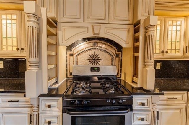 Foto del edificio - 750 Mainsail Ln