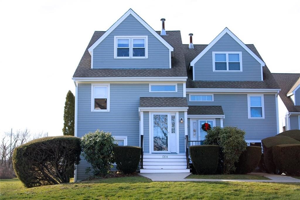 1304 Fairway Dr, Middletown, RI 02842 Condo for Rent in Middletown