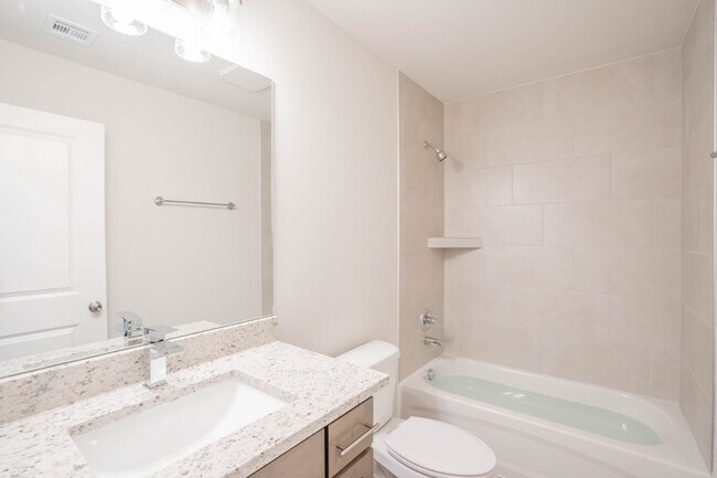 Foto del edificio - Stunning New Construction Home 4 Bed 3 Bat...