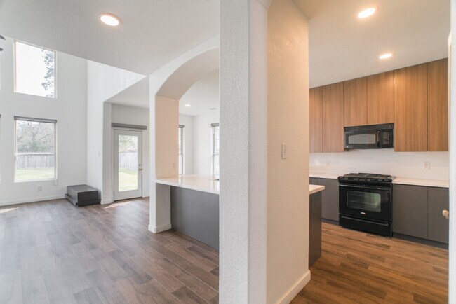 Foto del edificio - 102 E Lasting Spring Cir