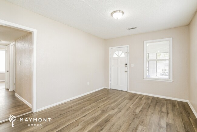 Foto del edificio - 5360 Colonial Ave