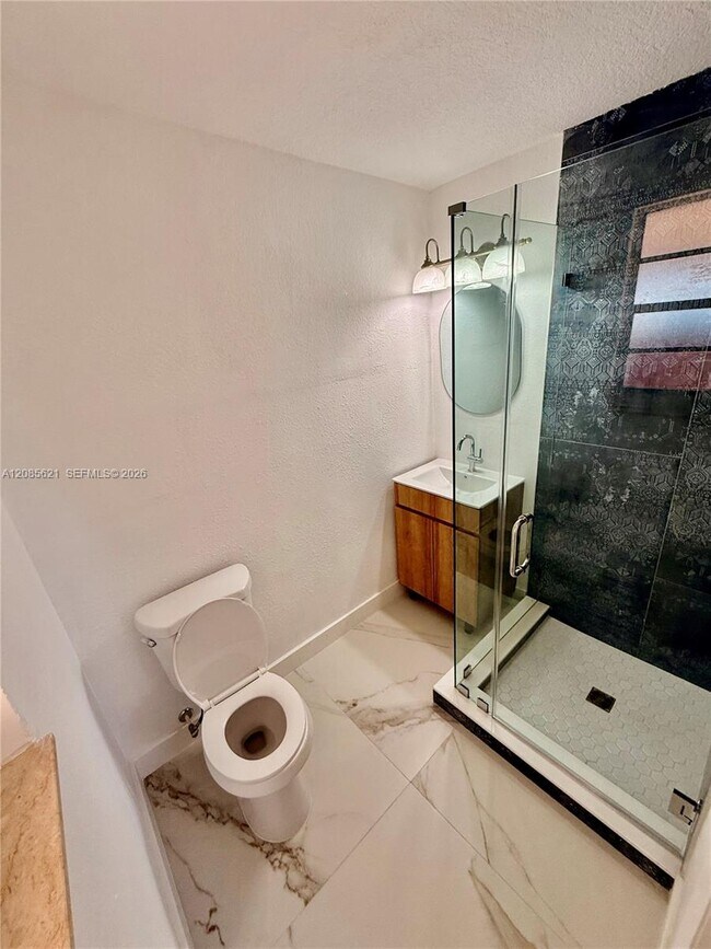 Foto del edificio - 2424 SW 21st Ter