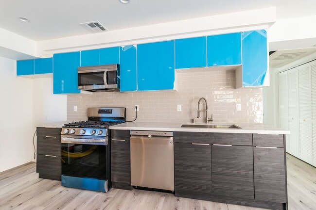 Foto del edificio - 148 S Madison Ave