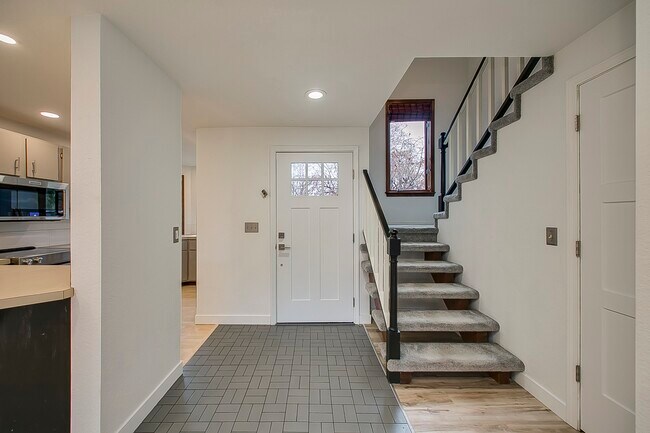 Building Photo - 2075 N 13th St