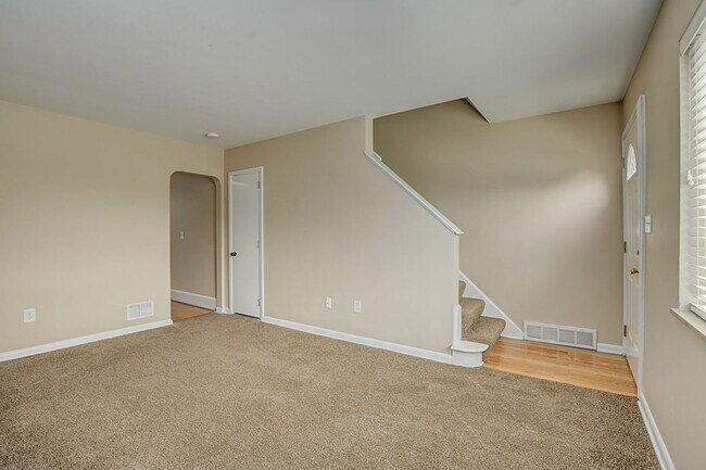 Foto del edificio - 135 Commonwealth Ave