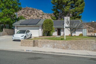 Building Photo - 29710 Grandifloras Rd
