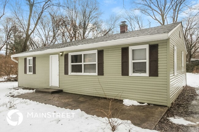Building Photo - 5375 Clarendon Rd