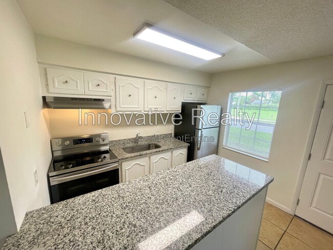 Building Photo - 5232 Davisson Ave
