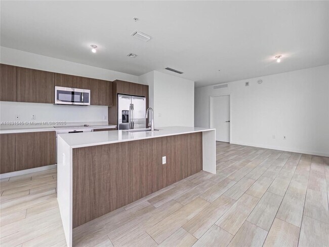 Foto del edificio - 1600 SW 1st Ave